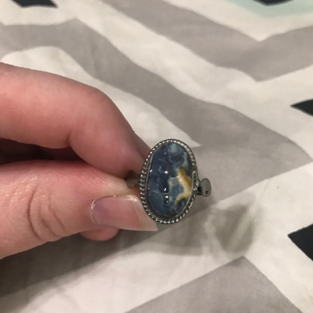 Stone ring - Picture 2 of 4